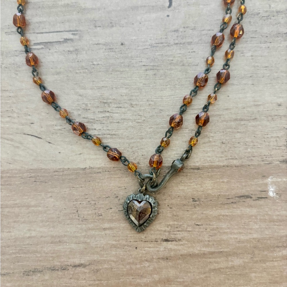 Vintage Amber Heart Necklace - Picture 3 of 4